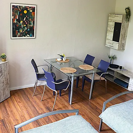 Sei Hier Gast - 4 Im Gesindehaus Warmsdorf, Zentral Zwischen Aschersleben, Bernburg Und Stassfurt Apartment